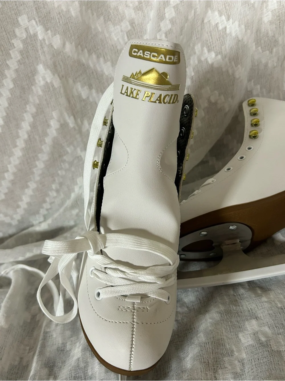 Lake Placid Cascade White Women's Ice Skates - Classic White